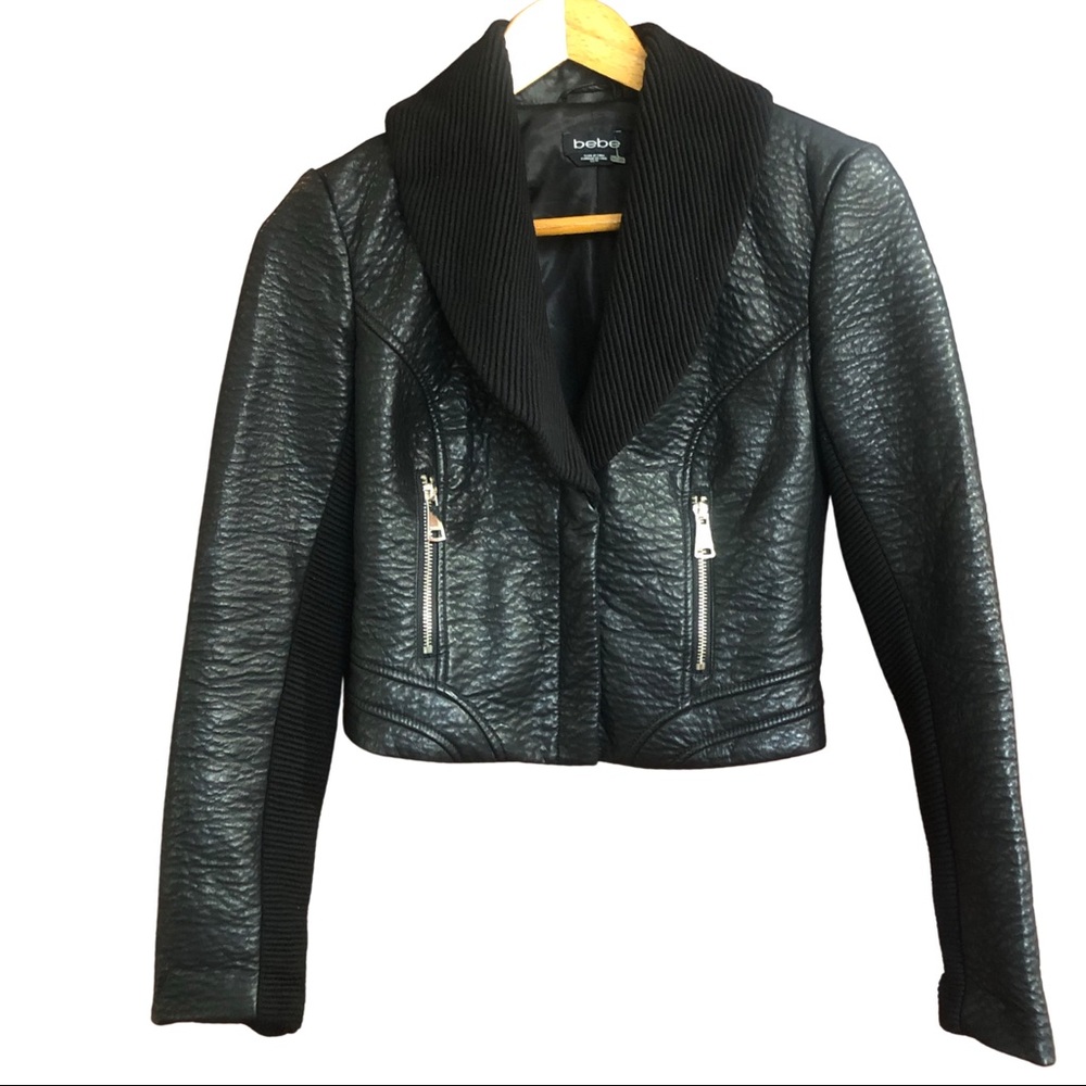 👀 Vegan Bebe crop jacket.  Xs